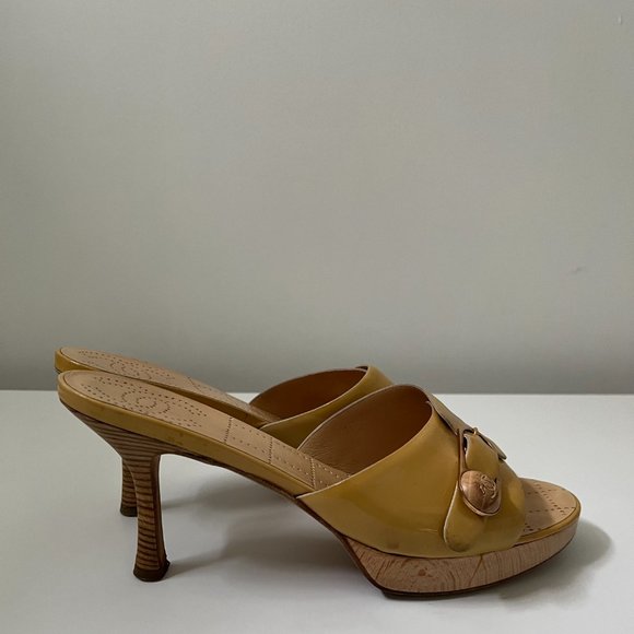 CHANEL Vintage Slides - Picture 3 of 16